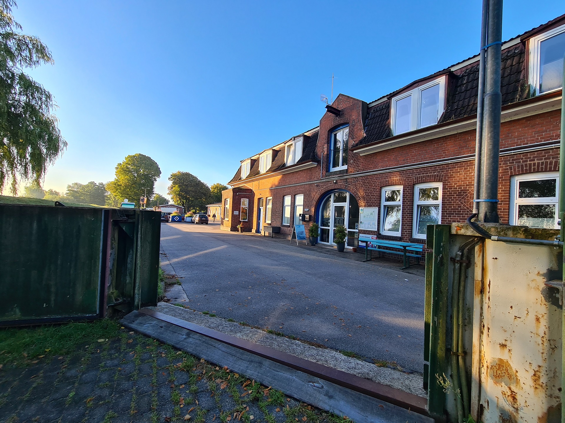 Wohnmobilstellplatz: Rezeption - Elbepark Bunthaus - Der Wohnmobilhafen in Hamburg