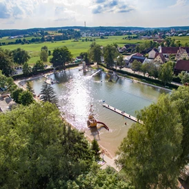 Wohnmobilstellplatz: Wohnmobilstellplätze am Waldstrandbad