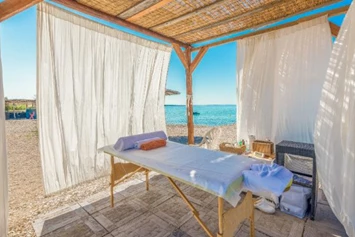 Wohnmobilstellplatz: Massage am Strand Phalaris - Terra Park Phalaris