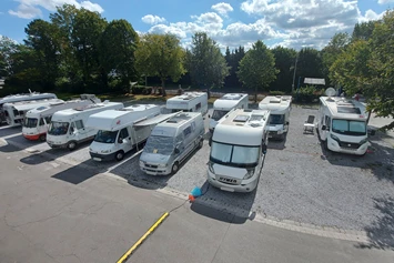 Wohnmobilstellplatz: Für Gruppenreisen kann auch der Parkplatz reserviert werden. - Wohnmobilhafen Brilon