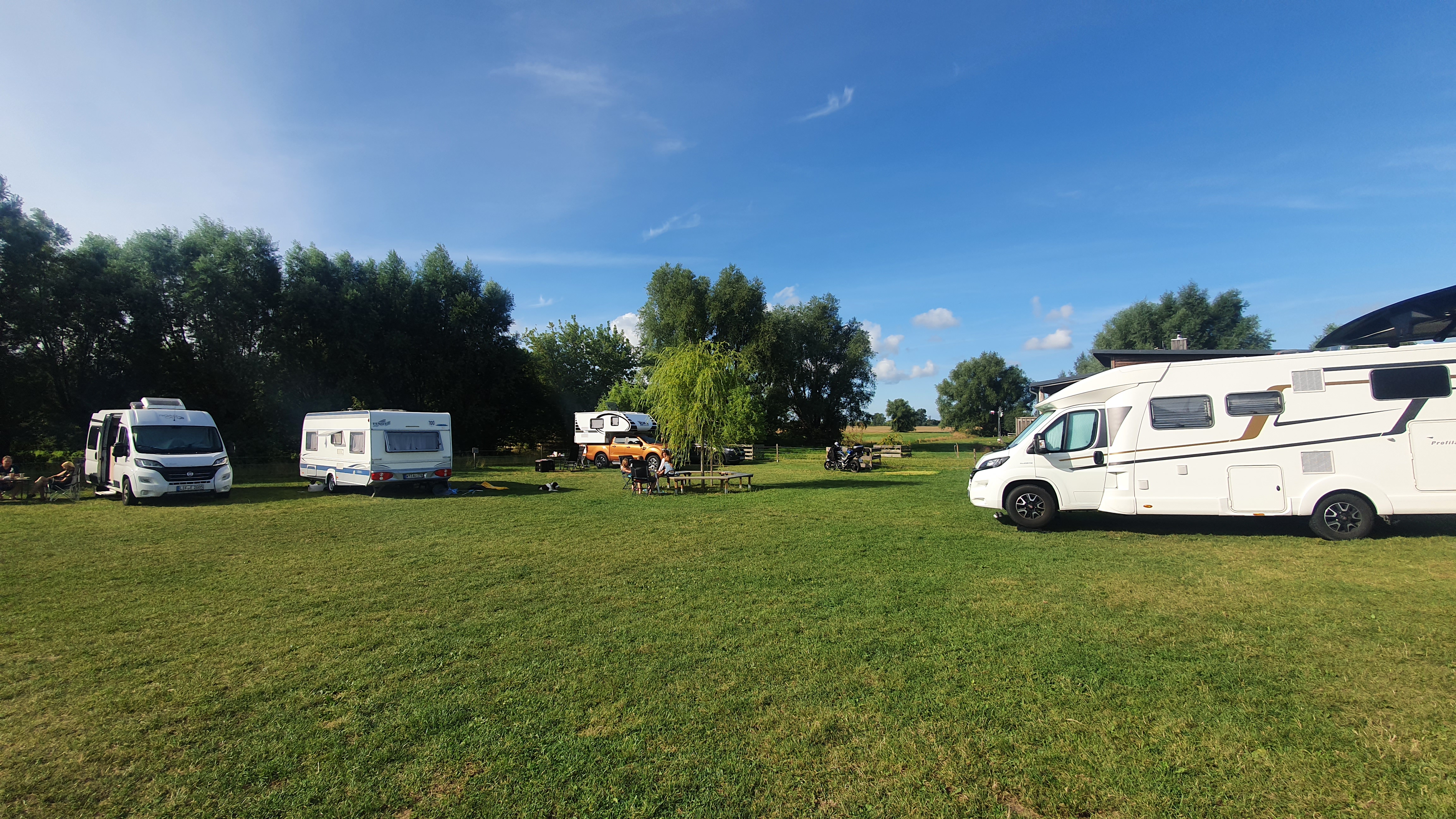 Reisemobilstellplatz - Wohnwagen erlaubt - Zingst - Campingplatz - Horse Lake Ranch