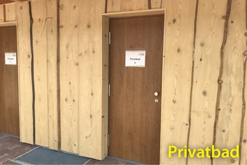 Wohnmobilstellplatz: Privatbadbereich - Almruhe "Die erste Alm im Nordschwarzwald"