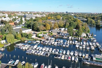 Wohnmobilstellplatz: Bootsstände Angermann am Pichelssee 48-50 - Wohnmobilstellplatz Bootsstände Angermann