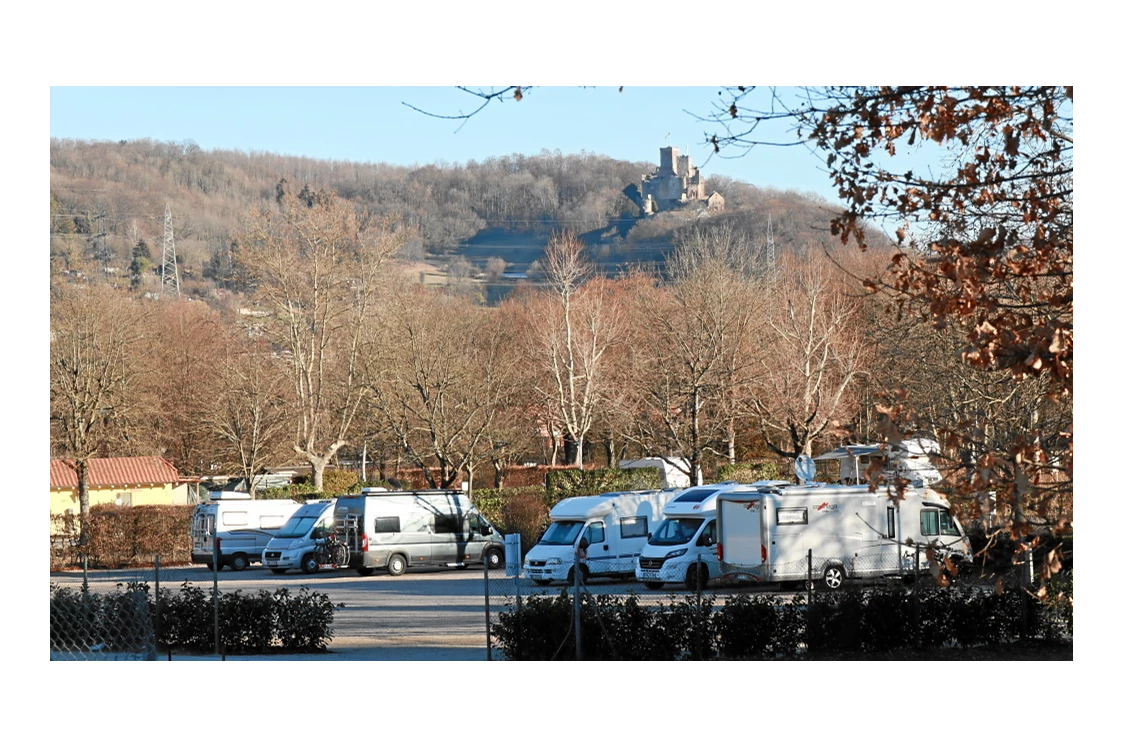 Wohnmobilstellplatz: Nahe Campingplatz Lörrach und Burg Rötteln - Wohnmobil-Stellplatz Lörrach-Basel