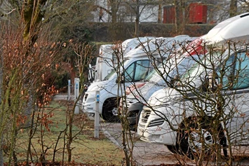 Wohnmobilstellplatz: Stellplätze mit Stromanschluss - Wohnmobil-Stellplatz Lörrach-Basel