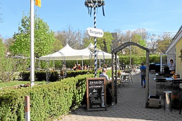 Wohnmobilstellplatz: Restaurant im Grütt, direkt beim Stellplatz. Deutsche Küche. - Wohnmobil-Stellplatz Lörrach-Basel