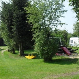 Wohnmobilstellplatz: im Grünen - Hub Ferienparken Park de fontein