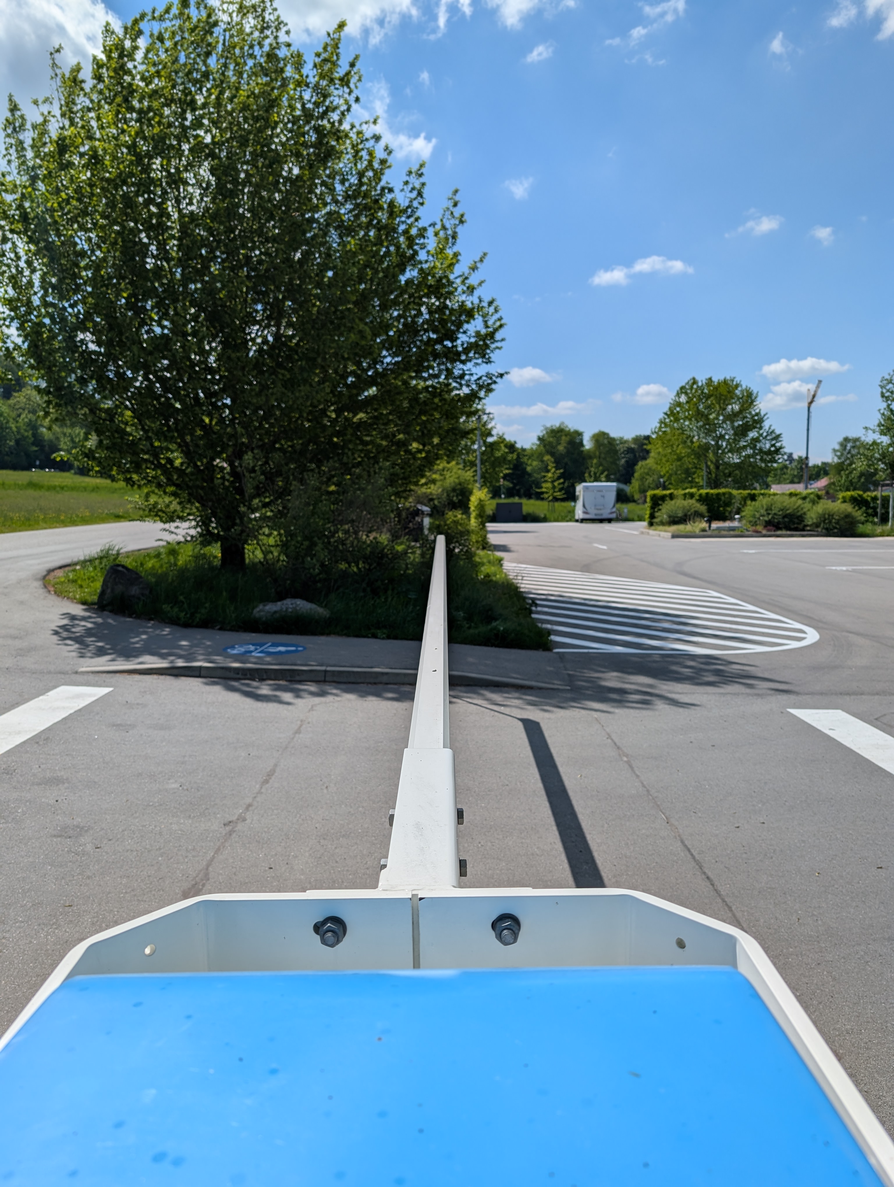 Wohnmobilstellplatz: 24h-Zufahrt mit Schranke - Wohnmobilstellplatz Bad Wurzach - Wohnmobilstellplatz Bad Wurzach - Infrastructure