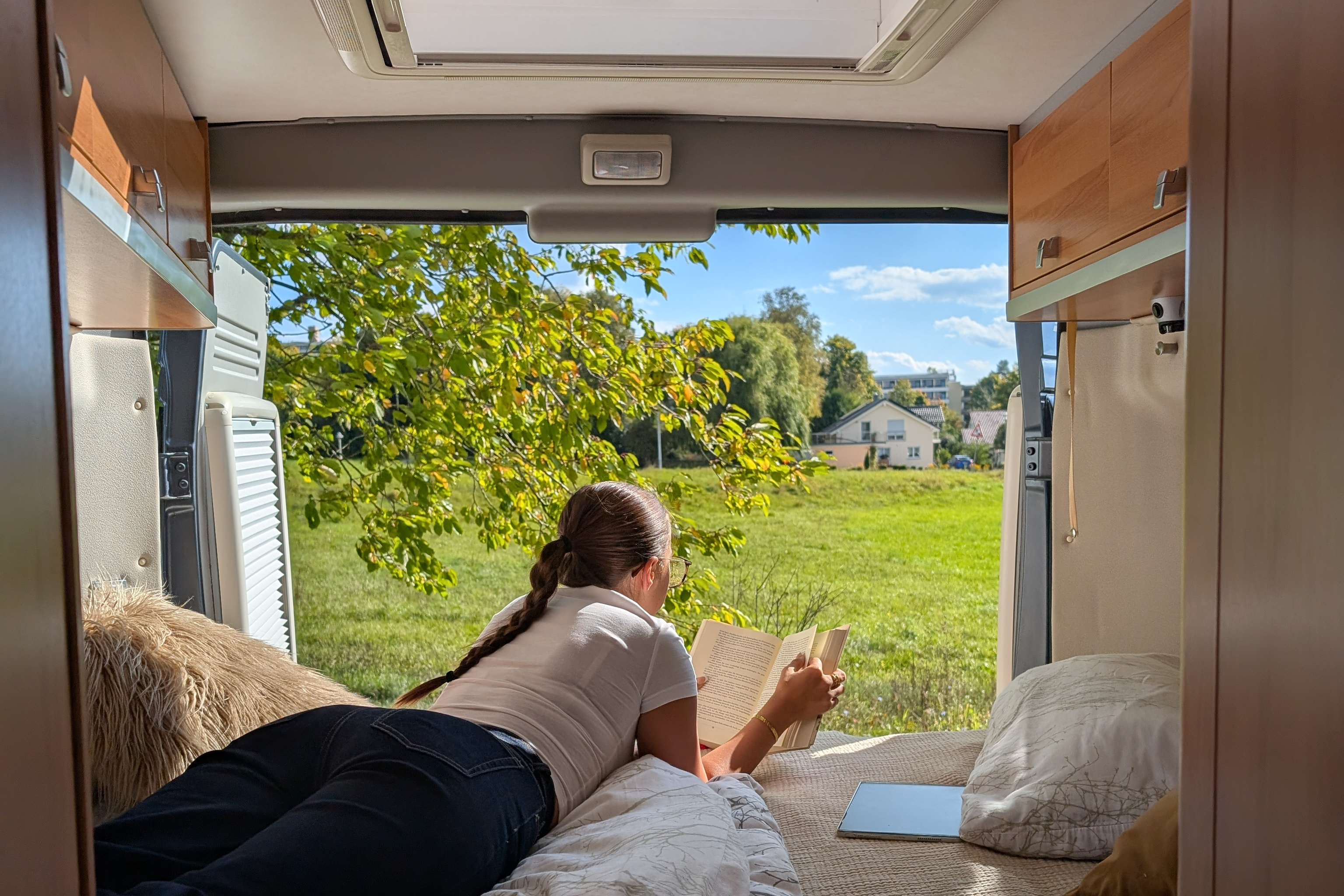 área camper - Stromanschluss - Alemania - Ankommen und Wohlfühlen - Wohnmobilstellplatz Bad Wurzach im Allgäu - zwischen Therme und Wurzacher Ried - Wohnmobilstellplatz Bad Wurzach