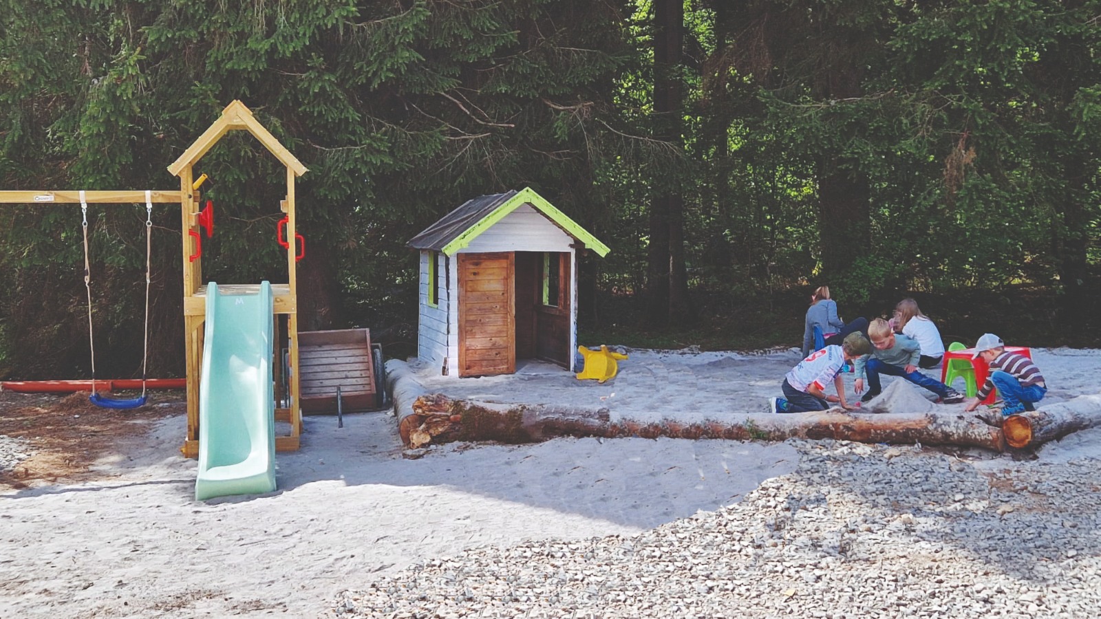 Wohnmobilstellplatz: Spielplatz - pfefferHÄUSL Hotelpension · Restaurant · Camping - Freizeit