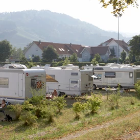 Wohnmobilstellplatz: Stellplatz für Wohnmobile