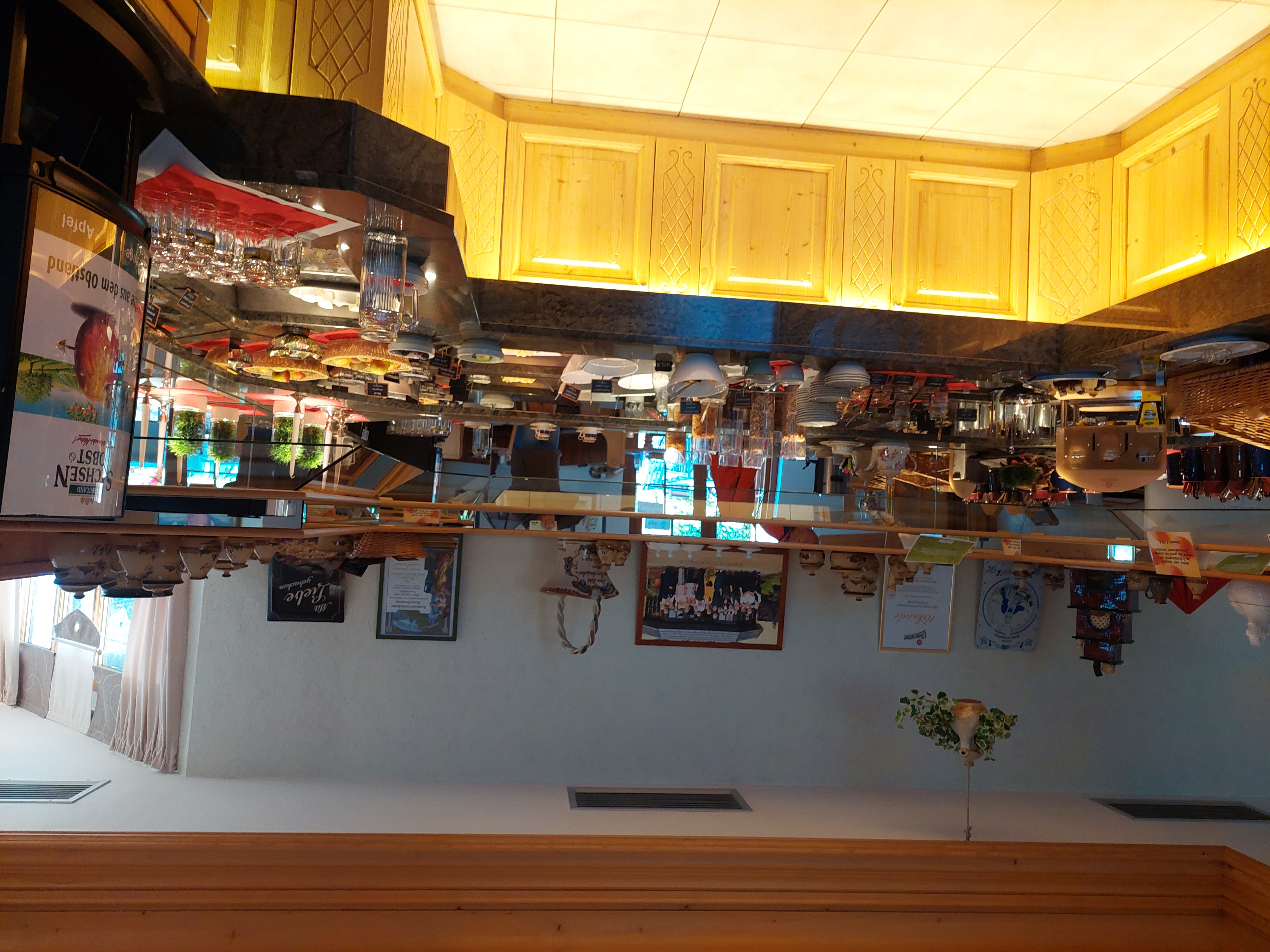 Wohnmobilstellplatz: Frühstücksbuffet - Wohnmobil- & Caravanstellplatz am Hotel Forstmeister