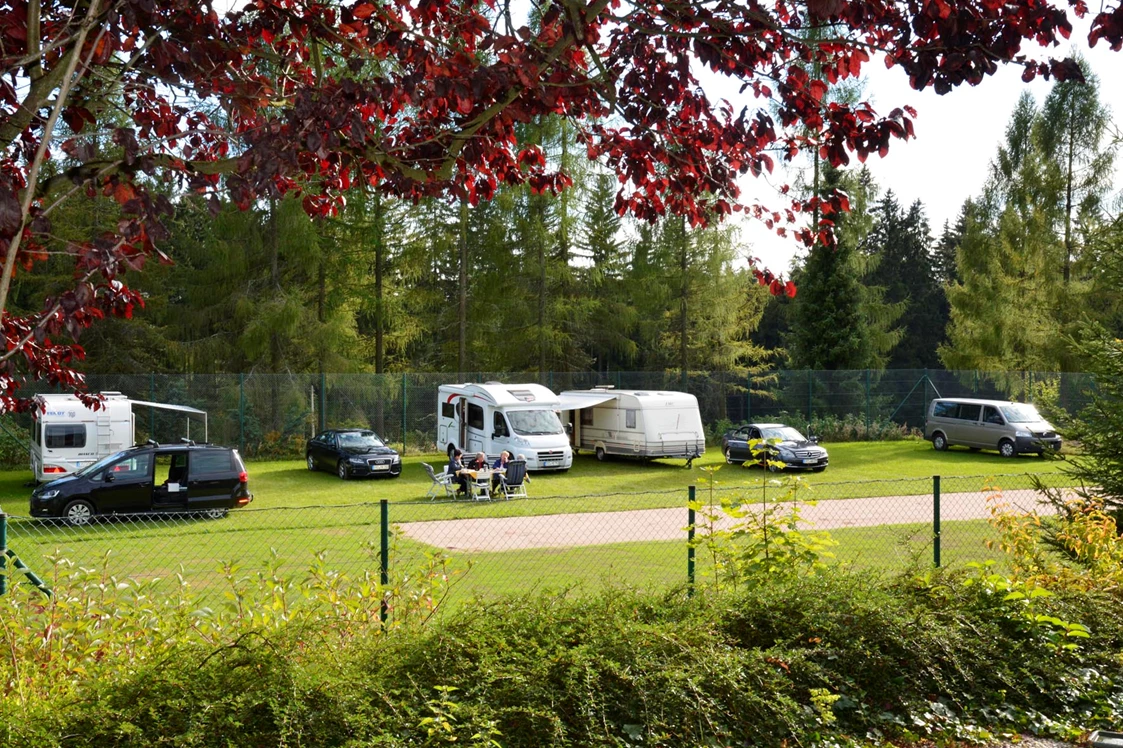 Wohnmobilstellplatz: Wohnmobil- & Caravanstellplatz am Hotel Forstmeister