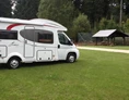 Wohnmobilstellplatz: Unser Grillplatz, direkt auf dem Stellplatz. - Wohnmobil- & Caravanstellplatz am Hotel Forstmeister