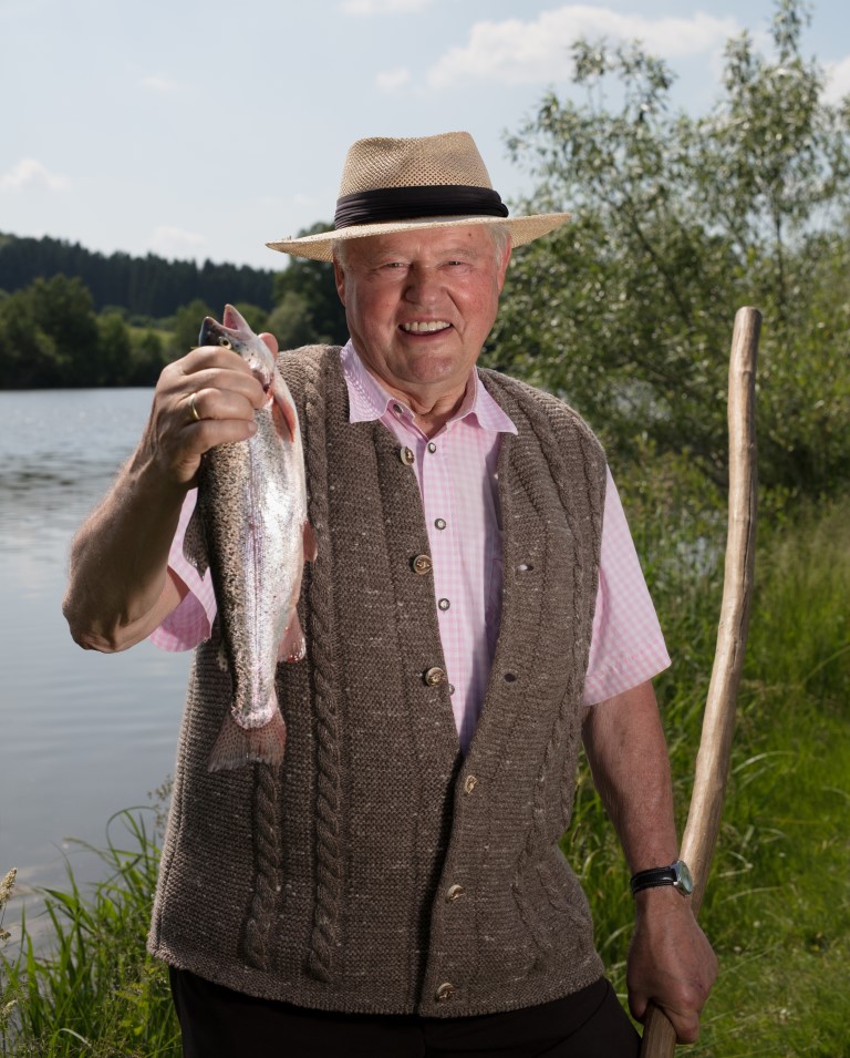 Wohnmobilstellplatz: frische Forellen aus dem eigenen Weihern von Opa Hartl - Raßbach bei Passau ANETSEDER-Landhotel, Lofts & Golf inkl. Frühstück und Fitness