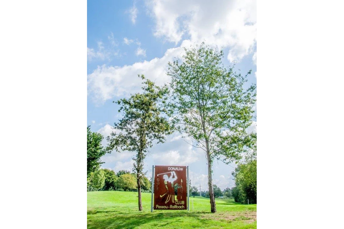 Wohnmobilstellplatz: direkt am Golfplatz Abschlag 1 - Raßbach bei Passau Golf- und Landhotel Anetseder am Golfplatz inkl Frühstück und Fitness