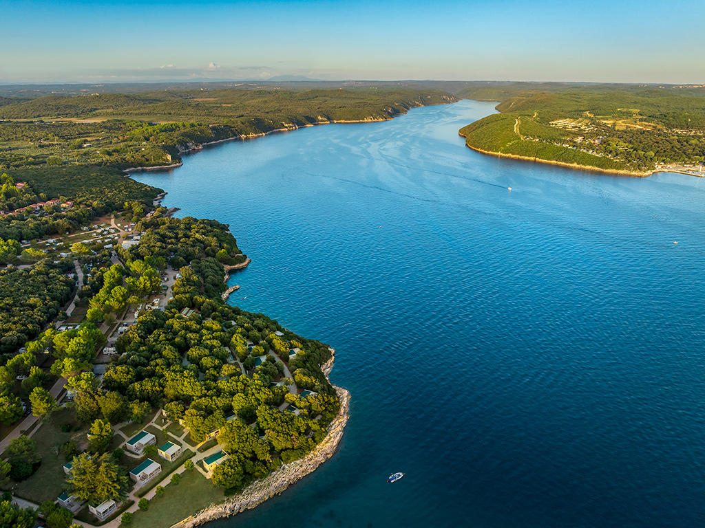 Place de parking pour camping-car - FKK-Strand - Rovinj - FKK Campingplatz Koversada ***