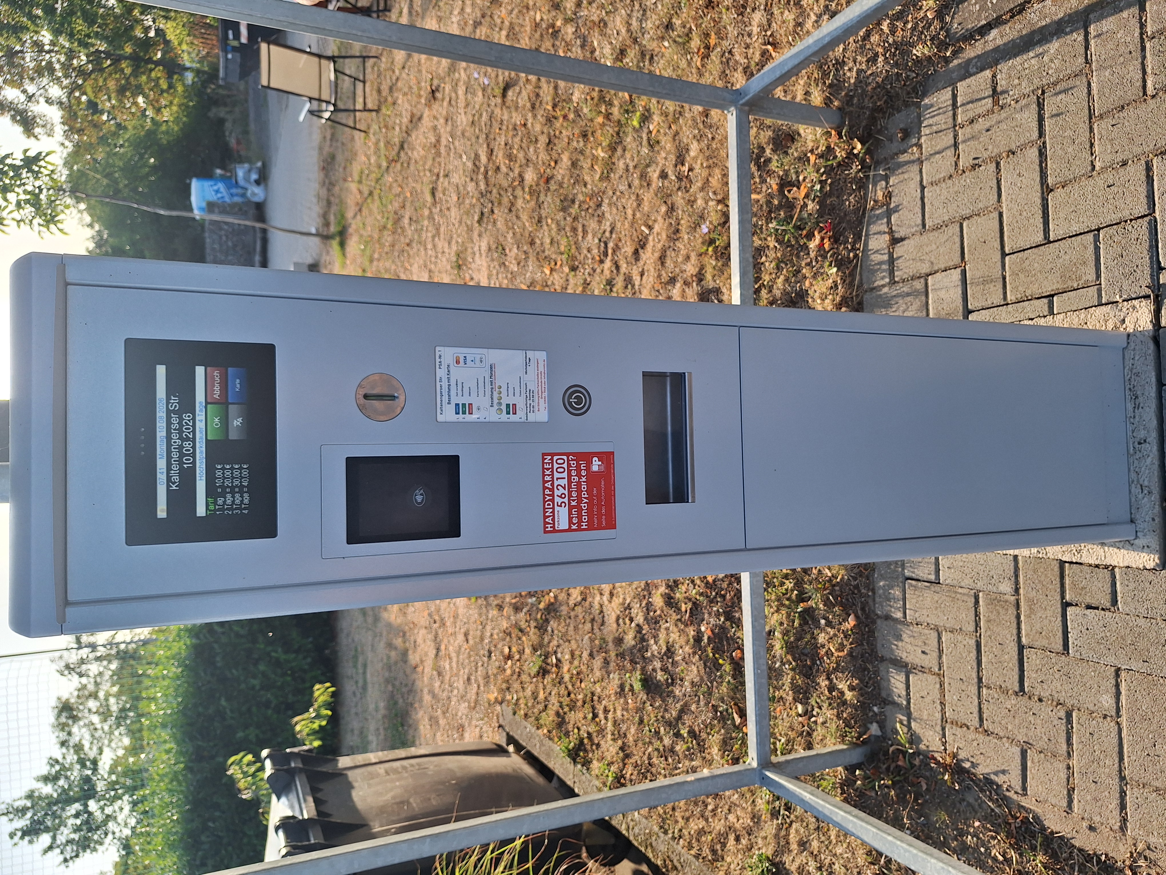 Wohnmobilstellplatz: Kassenautomat - Wohnmobilhafen am Rhein