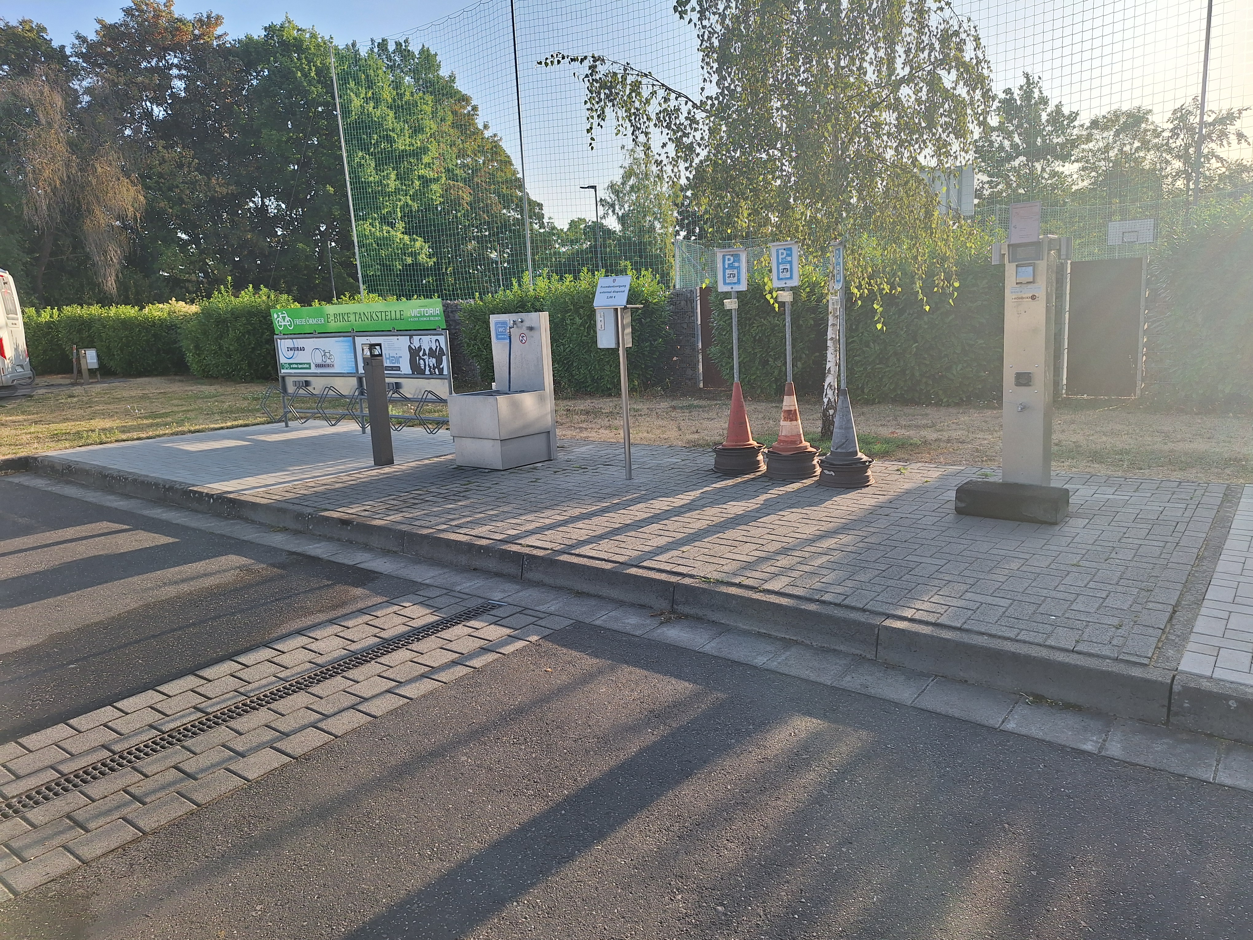Wohnmobilstellplatz: Wohnmobilhafen am Rhein