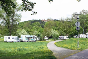 Reisemobilstellplatz: Blick auf die Salzburg - Reisemobilstellplatz "Am Kurpark" Bad Neustadt a. d. Saale