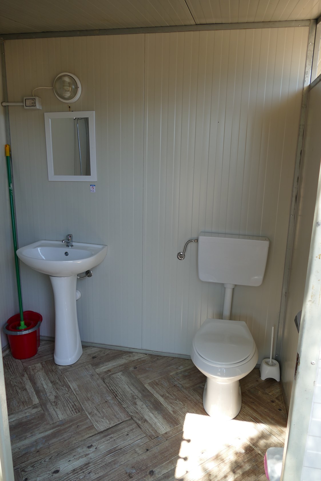 Wohnmobilstellplatz: Toiletten mit heisser Dusche - Agricamping - Agriturismo Petra di Cossu