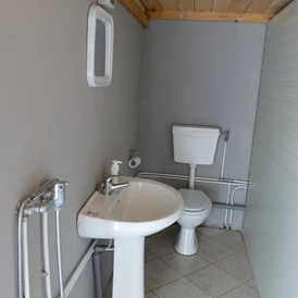 Wohnmobilstellplatz: Toilette / Bad - Agricamping - Agriturismo Petra di Cossu