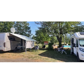 Wohnmobilstellplatz: Camping lika