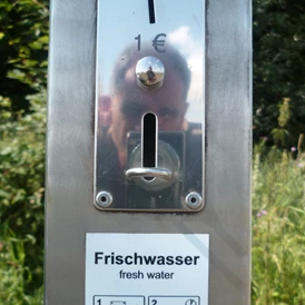 Wohnmobilstellplatz: Frischwassersäule - Wohnmobilhafen Pulvermaar