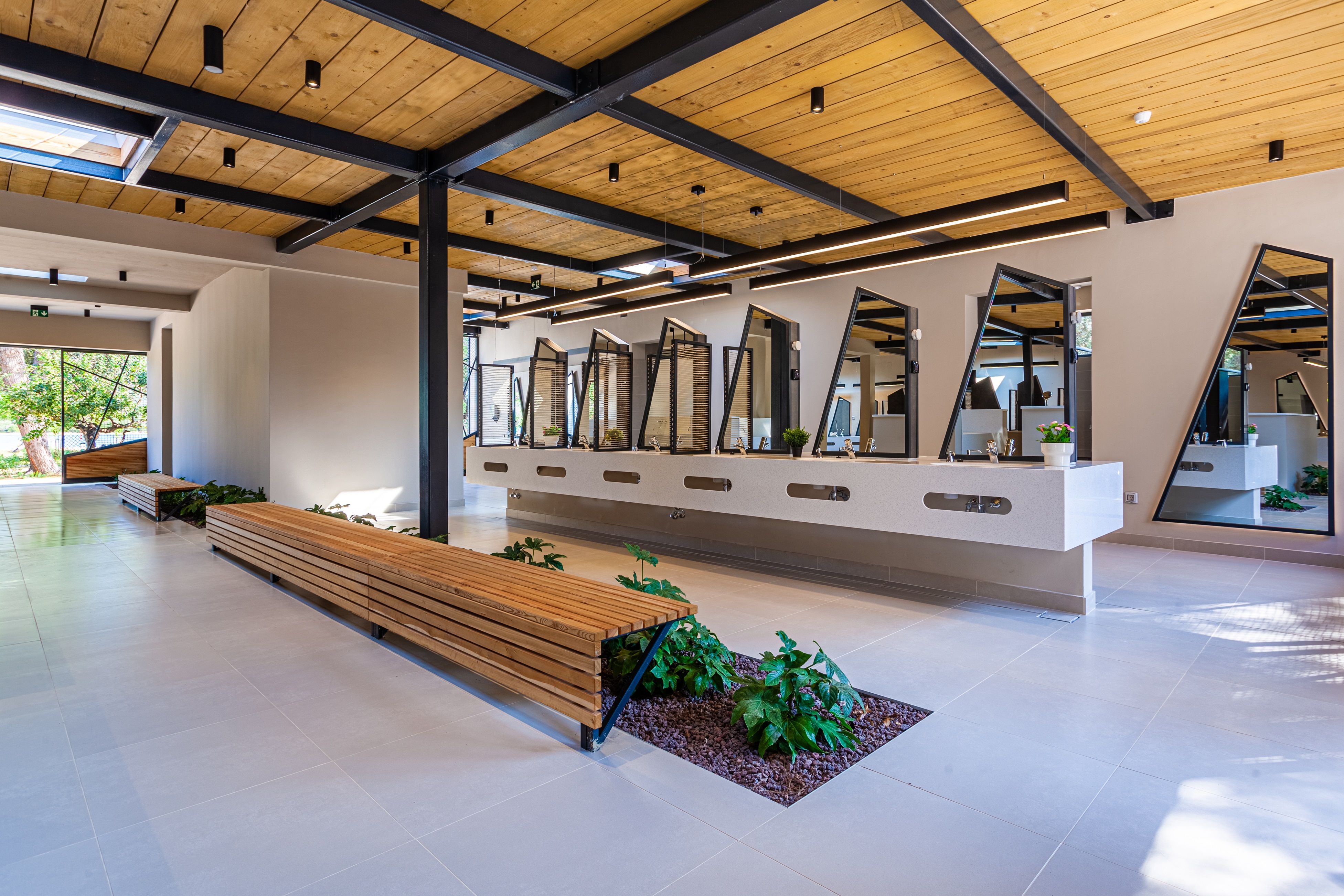 Wohnmobilstellplatz: Sanititary block - Lopari Camping Resort****