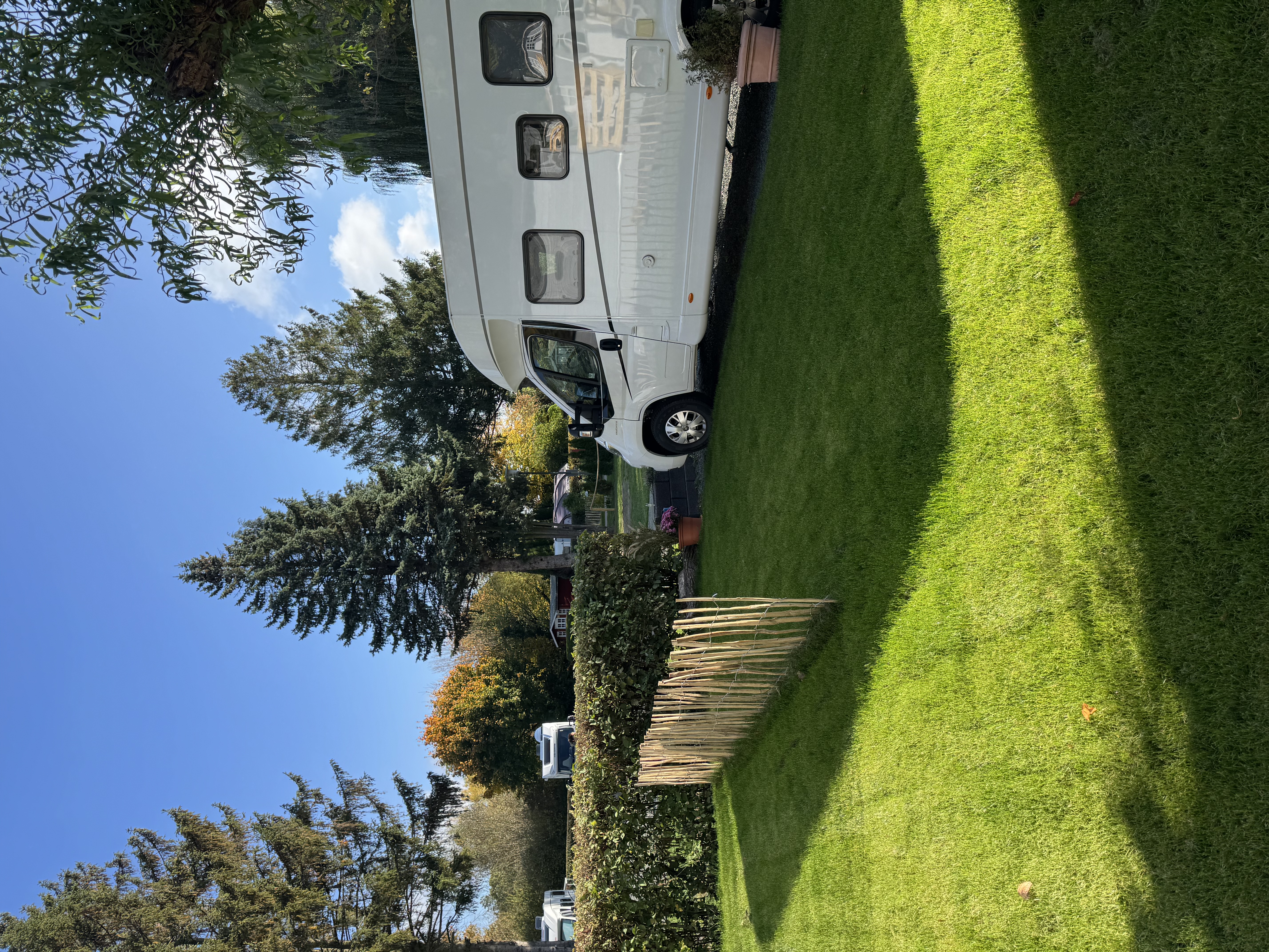 Wohnmobilstellplatz: Stellplatz Beispiel (Herbst 2025) - Campingplatz Wetzlar