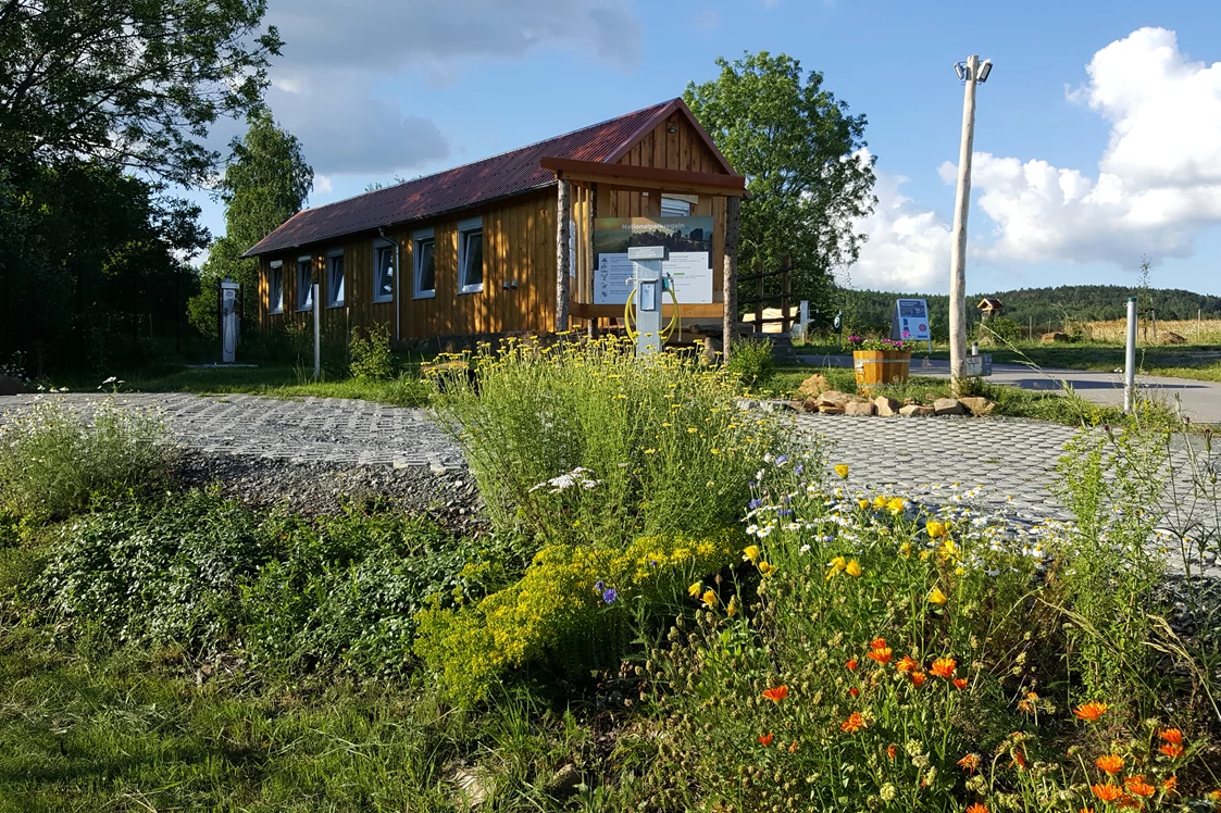 Wohnmobilstellplatz: Entsorgung Grauwasser und Frischwasserversorgung - Reisemobil- und Caravanpark Bastei