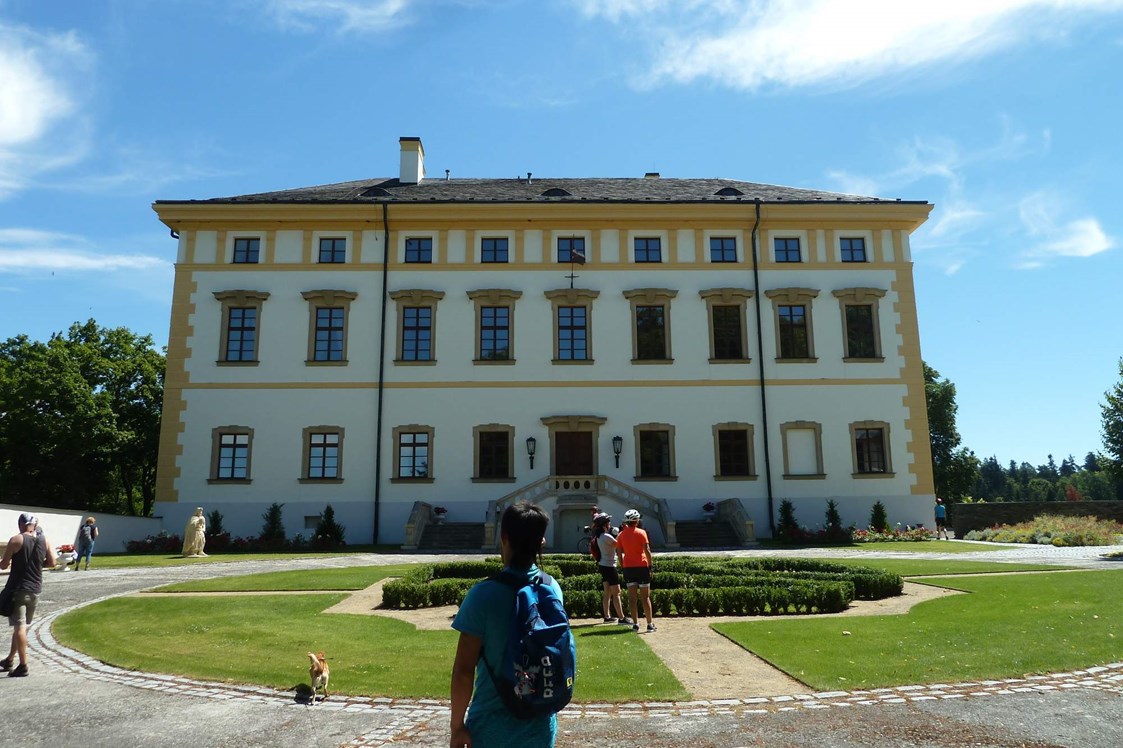Wohnmobilstellplatz: Schloss in Rabštejn nad Střelou (17 km) - Farma Janko
