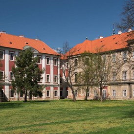 Wohnmobilstellplatz: Kloster in Plasy - Farma Janko