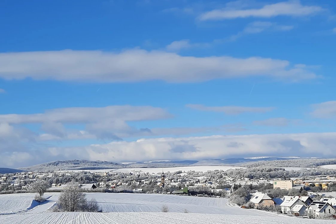 Wohnmobilstellplatz: Blick auf Mellrichstadt - Wohnmobilstellplatz Mellrichstadt am Malbach