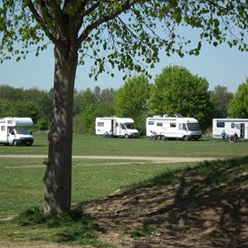 Wohnmobilstellplatz: Wohnmobilstellplatz Brückenkopfpark