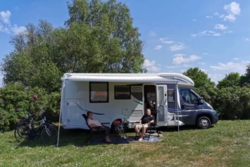 Wohnmobilstellplatz: Mini SchattenPlätzchen - Soltborger Badesee Holtgaste