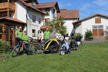 Wohnmobilstellplatz: Weihersmühle, Familie Hückl