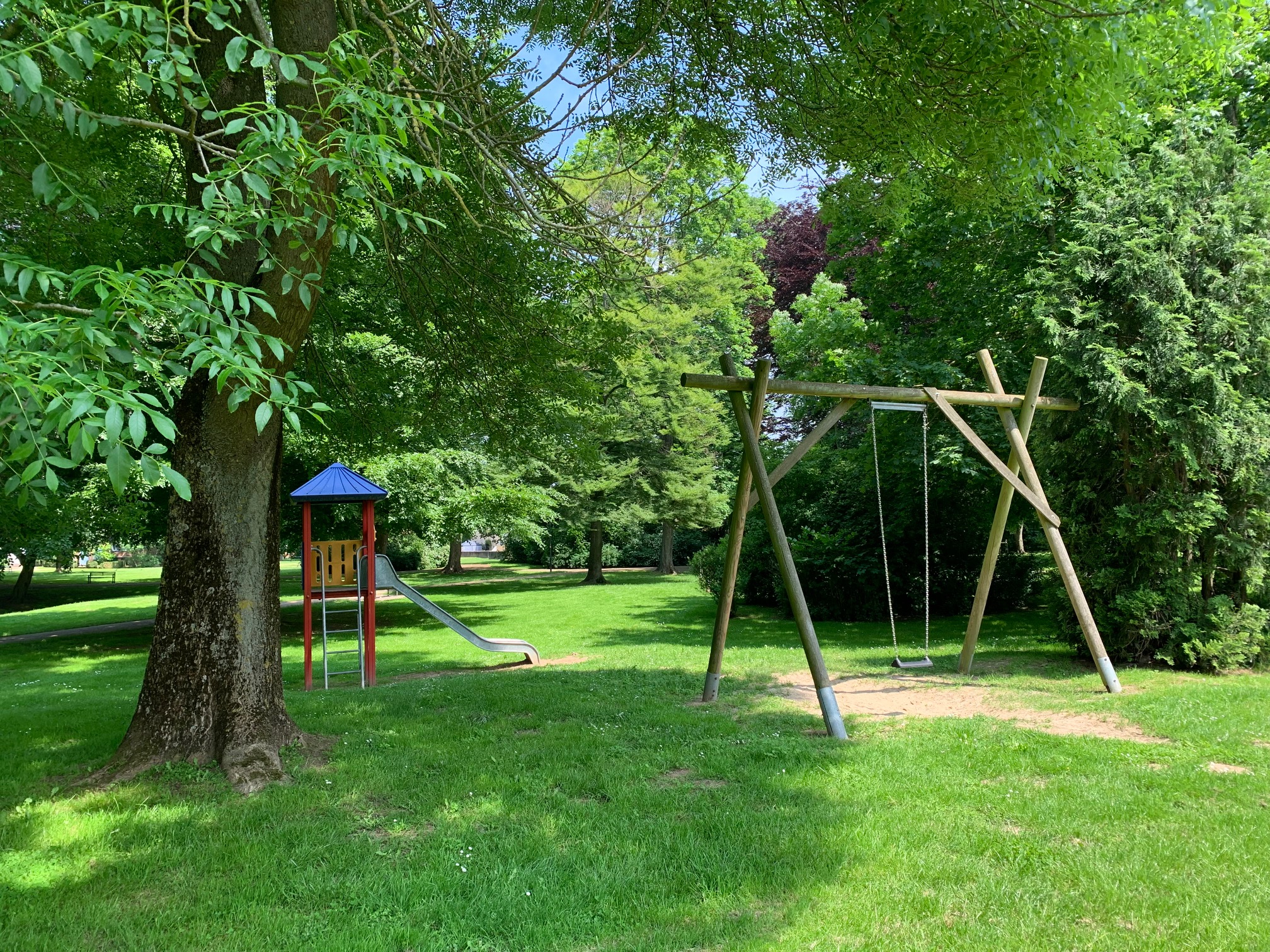 Reisemobilstellplatz: Spielplatz im Bürgerpark - Wohnmobilstellplatz Weserblick Hoya