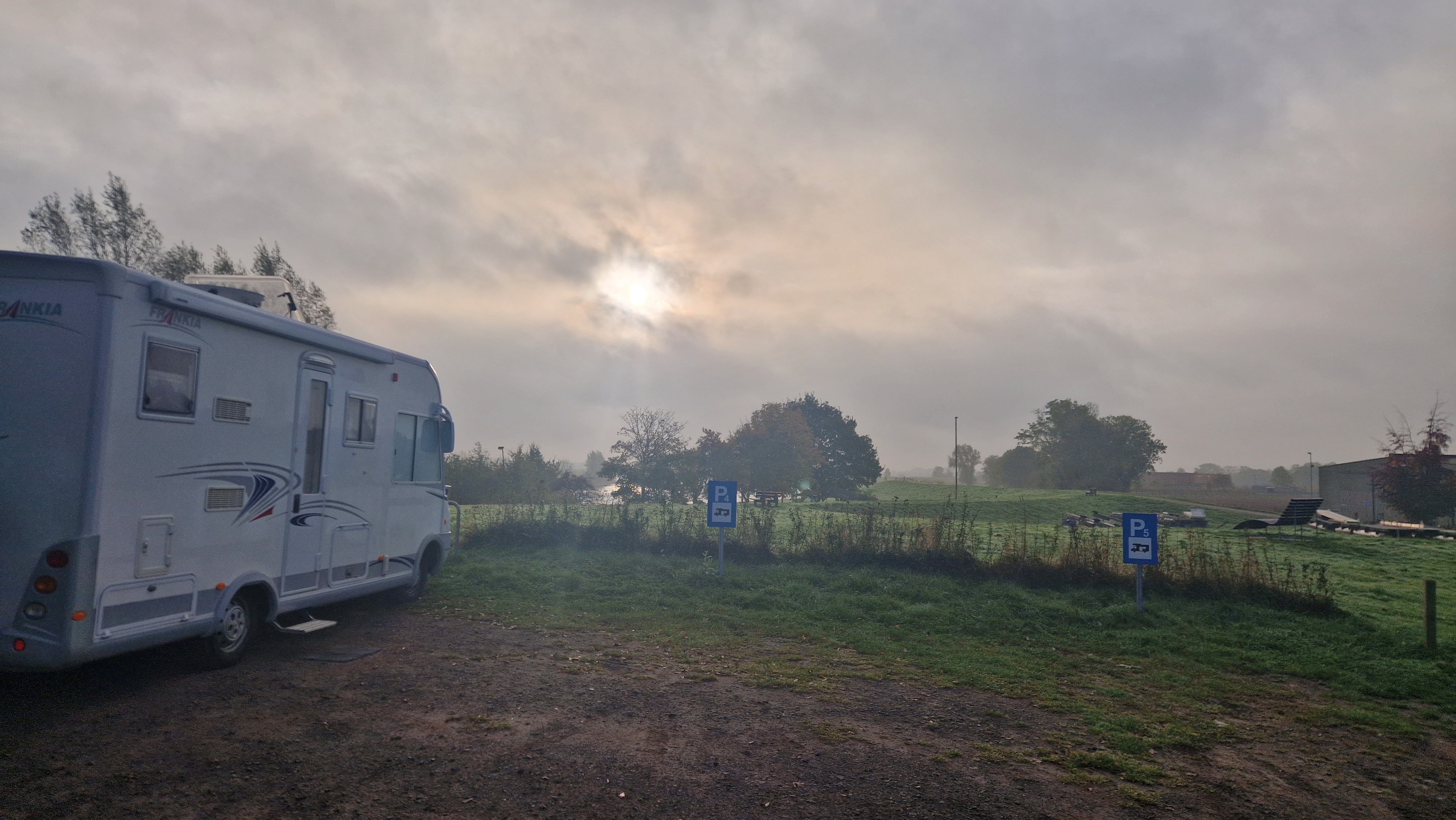 Reisemobilstellplatz: Wohnmobilstellplatz Weserblick Hoya