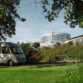 Wohnmobilstellplatz: Beschreibungstext für das Bild - Wohnmobilstellplatz am Freizeitbad Wellenspiel