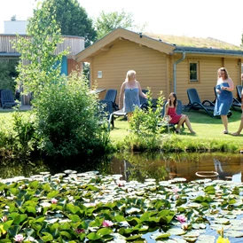 Wohnmobilstellplatz: Wohnmobilstellplatz am Freizeitbad Wellenspiel