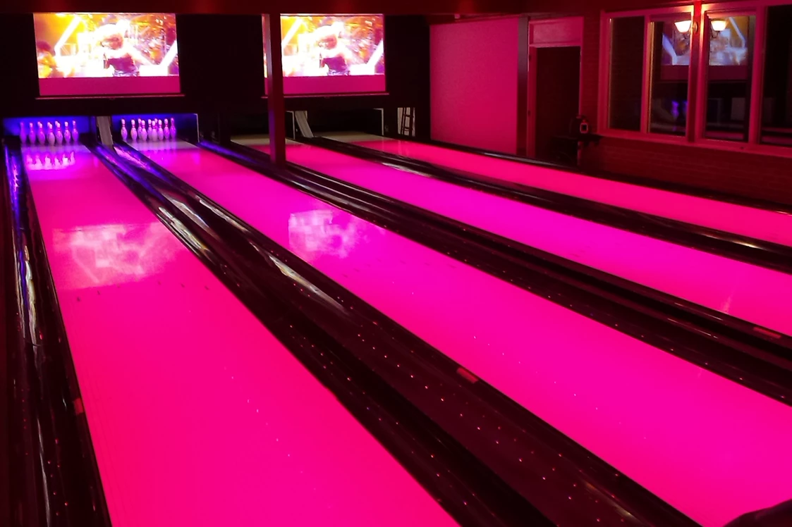 Wohnmobilstellplatz: Led-Bowling - Camping Ijsselstrand