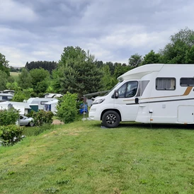 Wohnmobilstellplatz: Camping Haus Seeblick