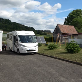 Wohnmobilstellplatz: Stellplatz neben dem Hotel - Hotel-Restaurant Steigerwaldhaus