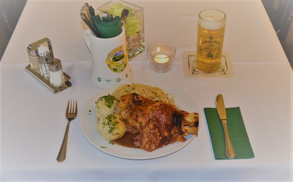 Wohnmobilstellplatz: Donnerstag ist Stelzentag - Schlossbrauerei Weinberg Erst oö. Gasthausbrauerei