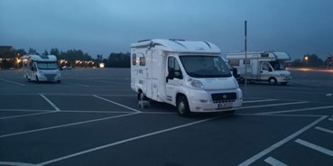 Reisemobilstellplatz - Wohnwagen erlaubt - Mecklenburgische Ostseeküste - Karls Erlebnis-Dorf