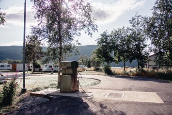 Wohnmobilstellplatz: Sanitärentwässerungssystem.  - Misvær camping