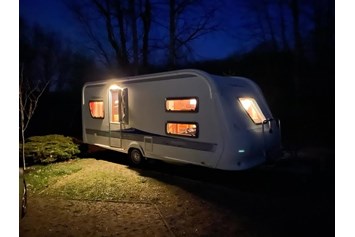 Wohnmobilstellplatz: Hier ist die Welt noch in Ordnung: Ruhe & Idylle pur
Klein & feiner Stellplatz für Max. 6 Mobile (Wellnessmöglichkeit & Restaurant im Hotel neben an) - Landhaus Marienstein