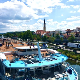 Wohnmobilstellplatz: Blick aufs Deck - Camper Stellplatz "VORMFELD"