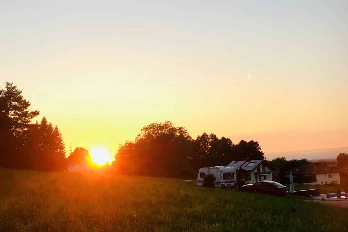 Wohnmobilstellplatz: Camper Stellplatz "VORMFELD"